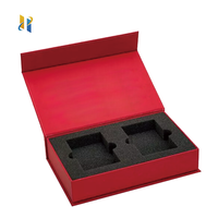 Boîte d'emballage en papier de luxe personnalisée Boîtes cadeaux rigides à verrouillage magnétique avec couvercle magnétique pour bouteille de parfum avec insert en mousse Eva