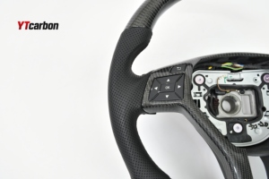 YTcarbon pour GLA45 X156 <span class=keywords><strong>AMG</strong></span> personnalisé tout <span class=keywords><strong>nouveau</strong></span> Style de course véritable <span class=keywords><strong>volant</strong></span> en Fiber de carbone - Product Image 3