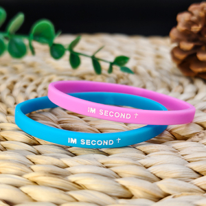 Bracelet en silicone gaufré éco-responsable GOD IS <span class=keywords><strong>FIRST</strong></span> <span class=keywords><strong>I</strong></span> <span class=keywords><strong>AM</strong></span> SECOND, largeur 5 mm, fin, sportif, chrétien, en gros et en stock - Product Image 5