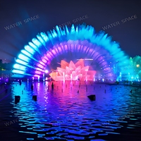 Fontaine de projection laser sur écran d'eau en gros avec divers motifs de projection pour les travaux de rénovation des lacs et des places urbaines