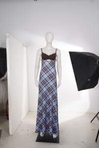 Robe longue maxi à carreaux pour femme, avec bustier en dentelle et patchwork contrastant, style Y2K vintage streetwear, vente en gros - Product Image 6