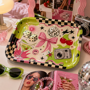 Bandeja Metálica Retro Y2K con Estampado de Tablero de Ajedrez, Bola de Discoteca, Lazo y Copa de Martini, Bandeja Personalizada de Hojalata para Fumar - Product Image 1