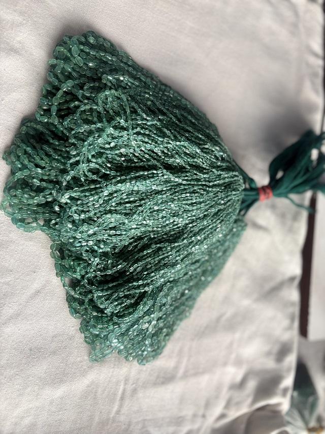 สีเขียว