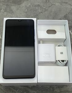 99% all'ingrosso nuovo Smartphone cellulare originale versione globale per HW <span class=keywords><strong>Mate</strong></span> <span class=keywords><strong>20</strong></span> 64GB telefoni cellulari usati - Product Image 2