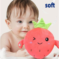 Jouets en peluche électroniques interactifs créatifs avec capteur de mouvement, jouets musicaux en forme de fraise, poupée musicale pour la relation parent-enfant, jouets tendance