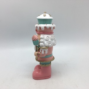 Decorazione Natalizia in Poliresina - Lo Schiaccianoci - Product Image 4
