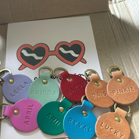 Étiquette de bagage ronde en cuir personnalisée avec logo, porte-clés gravé, étiquette de sac, fabrication OEM, étiquette de voyage pour cadeaux