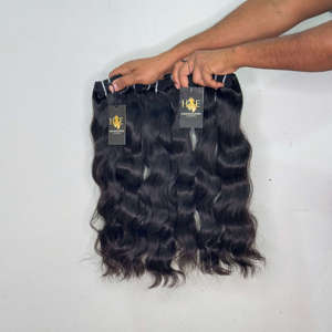 Cabello Indio Virgen con Cutícula Alineada, Proveedores de Cabello Humano Rizado Natural, Paquetes de Cabello Brasileño Ondulado Natural al por Mayor - Product Image 1