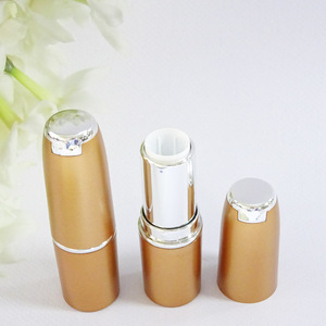Tubo de Lápiz Labial Dorado, Estuche de Plástico Vacío con Tapa Plateada, Capacidad de 3-4 ml, Estampado Dorado y Serigrafía, Envase Cosmético - Product Image 3