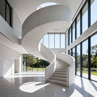 Escalera de Caracol Moderna con Estructura Reforzada y Barandilla Envolvente, Estructura Duradera para Interiores de Viviendas Familiares de Varios Pisos
