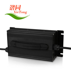 C1200 36 volts Lithium LiFePO4 <span class=keywords><strong>Segway</strong></span> <span class=keywords><strong>chargeur</strong></span> de scooter électrique chargeurs de vélos électriques pour moto électrique - Product Image 3
