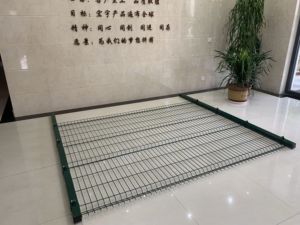 Malla Metálica Curvada en 3D, <span class=keywords><strong>Valla</strong></span> <span class=keywords><strong>de</strong></span> Alambre Curvado, <span class=keywords><strong>Valla</strong></span> Plegable en V, Malla <span class=keywords><strong>de</strong></span> Alambre Soldada Curva en 3D - Product Image 5