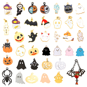 Venta al por mayor lindos Pines <span class=keywords><strong>de</strong></span> solapa esmaltados insignias Halloween <span class=keywords><strong>noviembre</strong></span> Acción <span class=keywords><strong>de</strong></span> Gracias Black Friday Market Wonderland colgantes regalos personalizados OK - Product Image 1