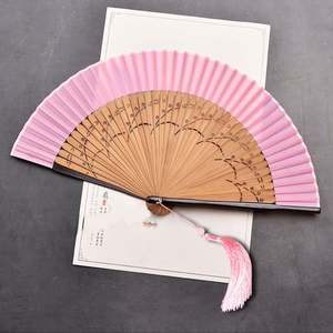 Abanico Plegable de Bambú Grande con Impresión Personalizada, Diseño Tradicional de Animales Tallados, Regalos Promocionales para Publicidad de Marca - Product Image 4