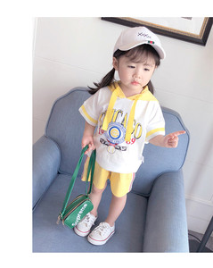 Vêtements en gros pour enfants : Ensembles imprimés, T-shirts du Bangladesh et pantalons de jogging vierges pour filles – Collection été - Product Image 1