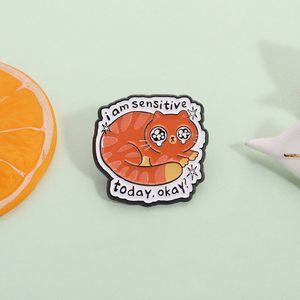 Épinglette en émail « Je suis sensible aujourd'hui » : chat gingembre de dessin animé, broche animale, badge de revers, bijou cadeau - Product Image 2
