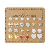 Anting-anting Korea Kreatif 12 Pasang, Bertabur Zirkon Kristal, Motif Bunga Cinta Berbentuk Hati, Lapisan Emas, Alloy, Tren Wanita