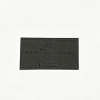 Étiquettes en cuir personnalisées pour jeans et casquettes de camionneur, avec logo gaufré, double face, résistantes aux rayures, vente en gros directe usine