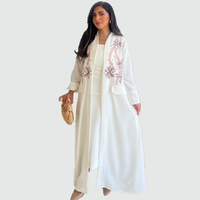 Abaya blanche douce avec broderie de feuilles de palmier, manches longues, vêtement simple et élégant, confortable pour tous les jours