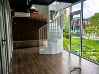 Maison conteneur préfabriquée moderne de luxe sur 2 étages Capsule Apple Cabin pour le tourisme de vie et le bureau