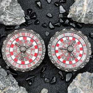 MINI PLANET Roulette en métal, dés à rouler, D20, D10, D4, 3 en 1, revolver, roulette, dés D&D pour les jeux de rôle, Donjons et Dragons, jeux de table - Product Image 4
