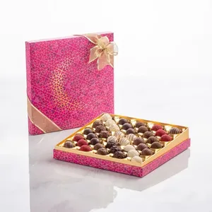 Caja de Regalo de Chocolate Personalizada de Lujo, Caja de Cartón Rígido Vacía con Ventana Transparente y Cierre Magnético para Navidad o Bodas - Product Image 4