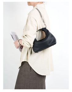 Sacs à bandoulière en daim pour femmes, sacs à main de luxe pour femmes, sacs à main personnalisés avec logo OEM ODM de haute qualité - Product Image 1