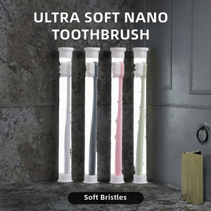 Cepillo de Dientes Orale B al por Mayor con Logotipo Personalizado, Ultra Suave, Nano, 10000 Cerdas de Nylon, para Dientes Sensibles, Mango de Plástico, Tamaño de Muestra, para el Hogar - Product Image 2