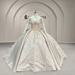 Vestido de Fiesta de Quinceañera Rosa Xy004 con Cuentas y Apliques de Encaje, Largo hasta el Suelo, Cola Capilla, Vestido de Gala 100% Poliéster - Product Image 5