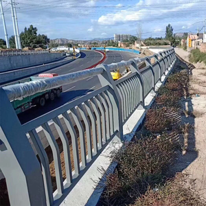 سياج حماية من الحديد المطاوع والزنك للفلل السكنية والمصانع، للحماية والعزل الخارجي - Product Image 4