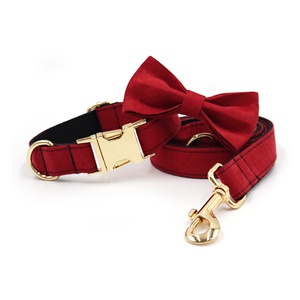Collares con dijes de moda <span class=keywords><strong>collar</strong></span> de perro hebilla de oro personalizada lindas corbatas de cuero de gamuza roja para perros correas para mascotas - Product Image 2