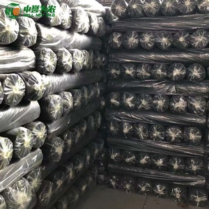Toile <span class=keywords><strong>géotextile</strong></span> <span class=keywords><strong>anti</strong></span>-mauvaises herbes en HDPE tissé haute densité, couverture de sol de <span class=keywords><strong>jardin</strong></span>, barrière <span class=keywords><strong>anti</strong></span>-mauvaises herbes noire extrudée, spécifications personnalisées - Product Image 3
