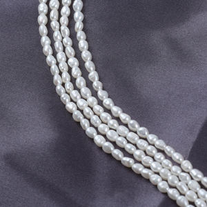 Hilo de perlas sueltas barrocas de agua dulce blancas naturales al por mayor de grado AAA de 3-4mm - Product Image 2