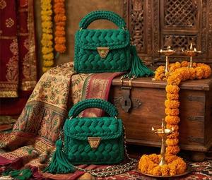 Bolso de Mano Verde Esmeralda Hecho a Mano, Bolso de Hombro Boho de Lujo Étnico y Elegante con Dos Correas de Perlas, Tejido de Cordón de Algodón, Súper Precio - Product Image 4