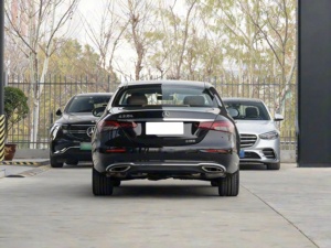 Mercedes-<span class=keywords><strong>Benz</strong></span> E 300 L Edición Lujo 2021 Sedán con Facelift para el Mercado Chino - Product Image 6