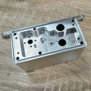 Armoire d'équipement en aluminium usinée CNC avec surface anodisée pour applications de communication 5G et de fibre optique - Product Image 2
