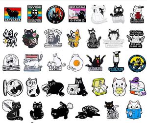 Pin de metal esmaltado con diseño de gato negro de dibujos animados, insignia de cantante, decoración para mochila, regalo para amantes de la música y coleccionistas - Product Image 1