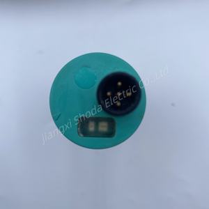 P ++ f UB2000-30GM-E4-V15 cảm biến siêu âm 300 mét phạm vi Đầu ra Analog IP67 - Product Image 4