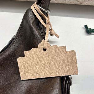 Hot Sell Sheikh Zayed Grand Mosque Shaped Leather Pendant <b>Charms</b> Keychain Leather Car Pendant Decorative Accessory UAE Landmark - Product Image 2
