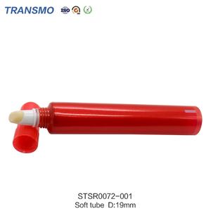 Tube de brillant à lèvres personnalisé de 15 ml avec applicateur souple en PE, bouchon à vis pour baume à lèvres compressible - Product Image 4