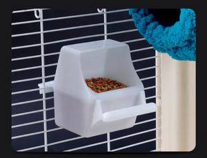 Nieuwe Groothandel Transparante Plastic Vogelvoerbak Spatwaterbestendige Feeder Voor Duiven En Kwartels Hangende Kooi - Product Image 3