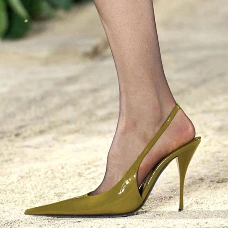 สีเขียว