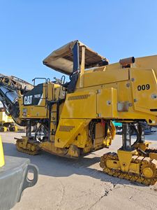 Fraiseuse à froid d'<span class=keywords><strong>occasion</strong></span> CAT PM200, fraiseuse routière Caterpillar d'origine de 2 m, moteur C18 ACERT, fraisage à froid de l'asphalte et du béton - Product Image 1