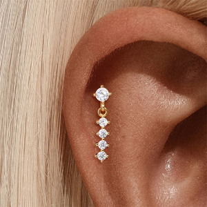 Pendientes de Plata de Ley S925 con Baño de Oro de 18K, Pequeños, con Borlas de Circonitas 5A, Cadena de Flecos, Parte Trasera Plana, Calibre 16G, para Perforaciones de Cartílago - Product Image 5
