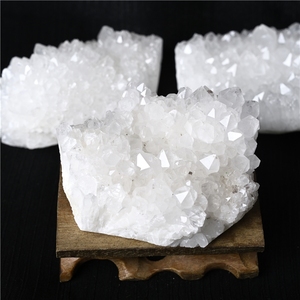 Wholesale Natural Healing <b>Snow</b> White Crystal Cluster Crystal Stone Carving Home Decoration - Product Image 4