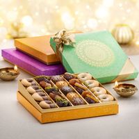 Boîte cadeau personnalisée en chocolat avec dattes biologiques durables, noix et confiseries