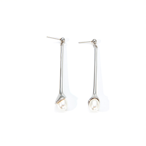 Pendientes de Moda con Perlas Largas, Acero Inoxidable 316L, Baño de Oro PVD, Resistentes y Sostenibles - Product Image 2