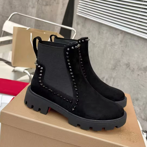 Bottes Chelsea à clous pour femmes, en cuir véritable de haute qualité, à bout carré, chaussures de créateur, bottes courtes de mode pour hommes, pour l'extérieur - Product Image 1