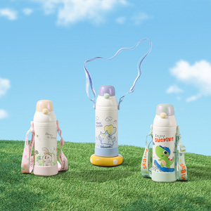 PINKAH Bouteille d'eau isotherme en acier inoxydable à double paroi de 520 ml pour enfants avec paille et couvercle à sangle pour l'école et les voyages - Product Image 6