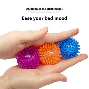 Yeni spor oyuncak 4.5cm Fidget <span class=keywords><strong>Spiky</strong></span> oyuncak stres giderici başak kauçuk topu kabarık topu çocuklar için parti hediyeler Mini <span class=keywords><strong>Spiky</strong></span> Blls - Product Image 3
